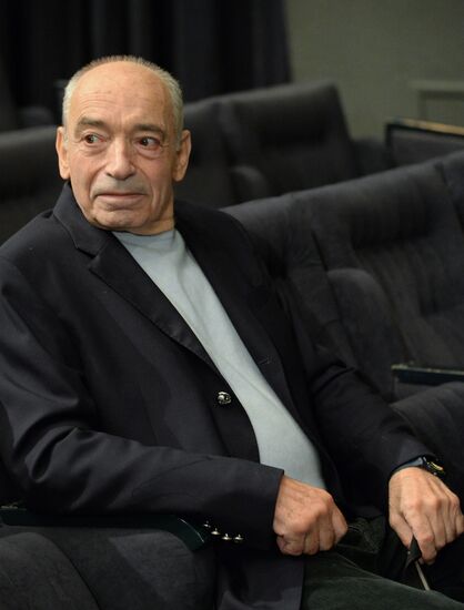 Meeting of 'Sovremennik' theater crew