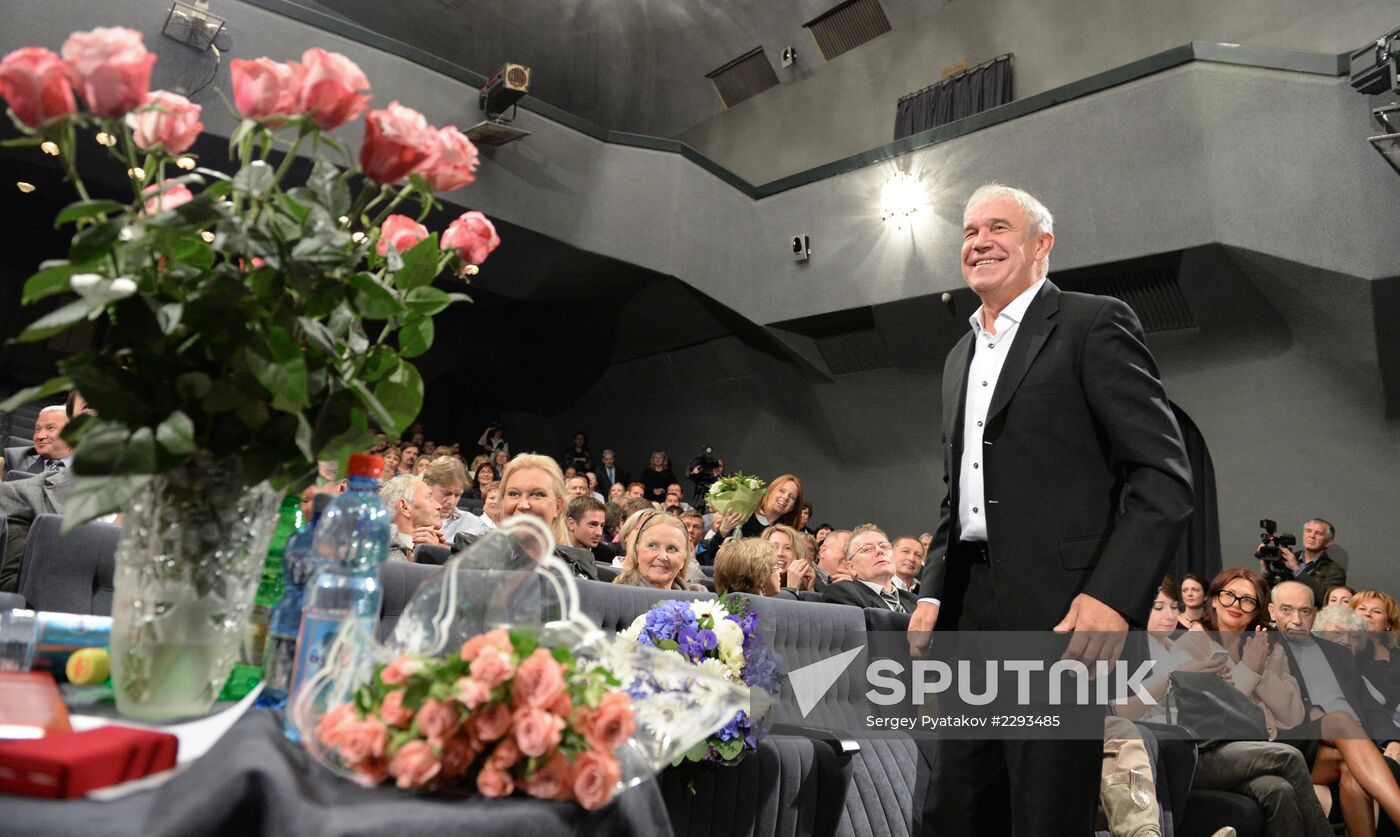 Meeting of 'Sovremennik' theater crew