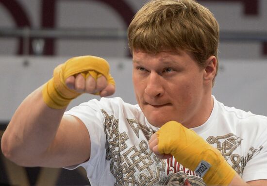 Boxing. Training of Povetkin and Klitschko before fight