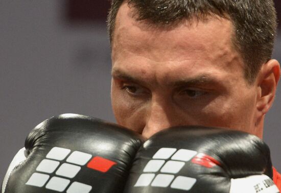 Boxing. Training of Povetkin and Klitschko before fight