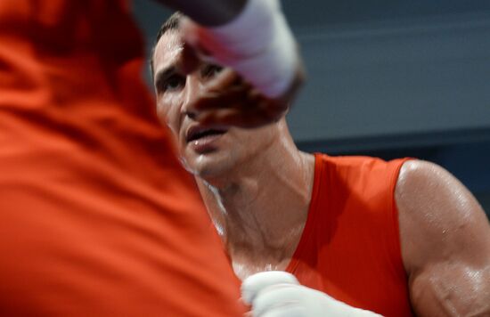 Boxing. Training of Povetkin and Klitschko before fight