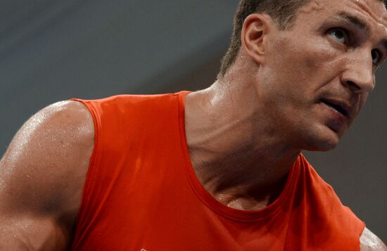 Boxing. Povetkin and Klittschko train before fight