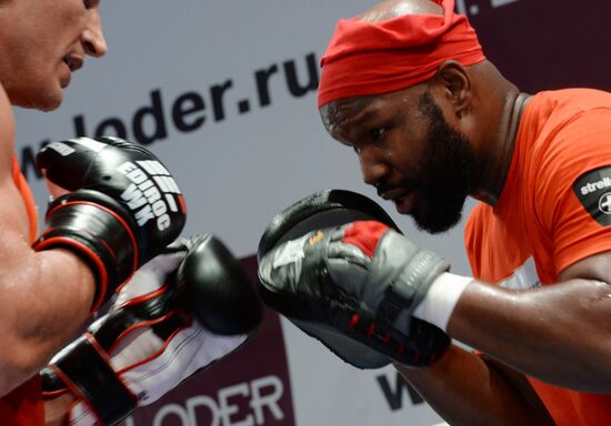 Boxing. Training of A.Povetkin and Vladimir Klitschko before fight