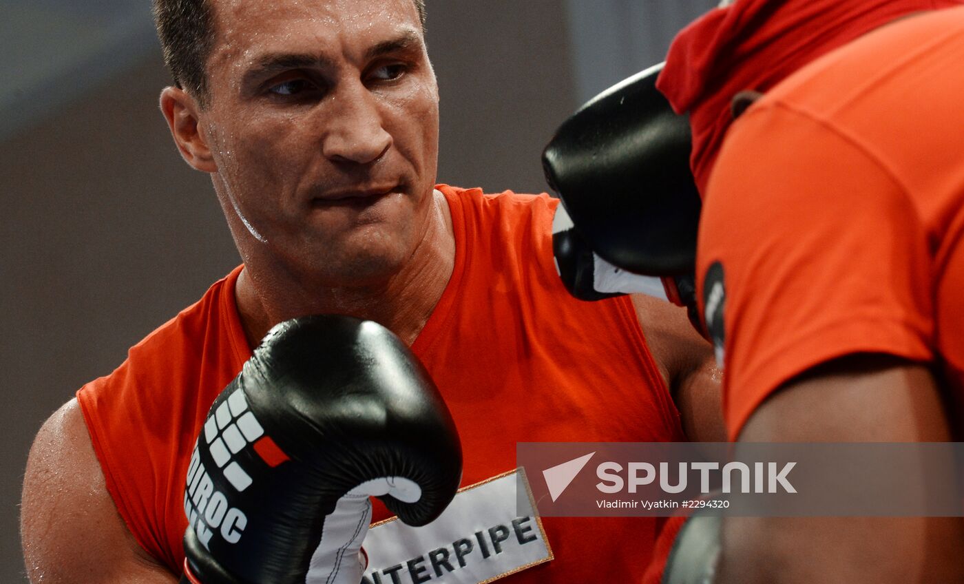 Boxing. Training of Povetkin and Klitschko before fight