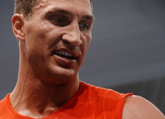 Boxing. Training of Povetkin and Klitschko before fight