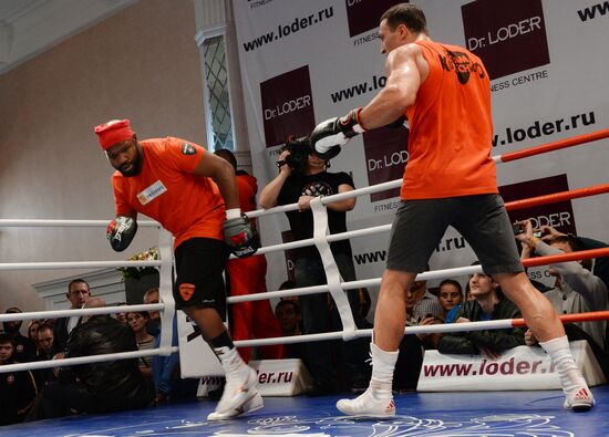 Boxing. Training of A.Povetkin and Vladimir Klitschko before fight