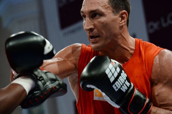 Boxing. Training of Povetkin and Klitschko before fight