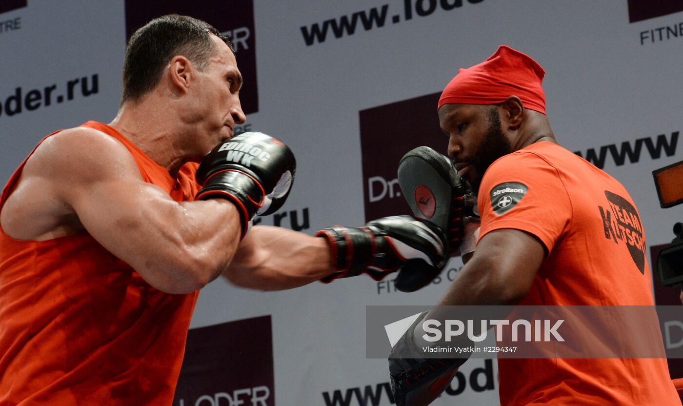 Boxing. Training of A.Povetkin and Vladimir Klitschko before fight