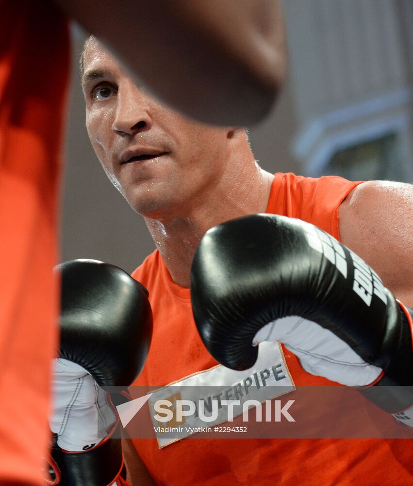 Boxing. Training of Povetkin and Klitschko before fight