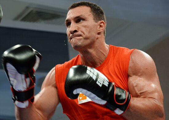 Boxing. Training of Povetkin and Klitschko before fight