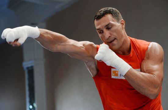 Boxing. Training of A.Povetkin and Vladimir Klitschko before fight