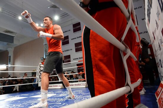 Boxing. Training of Povetkin and Klitschko before fight