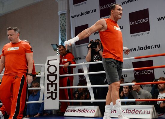 Boxing. Training of A.Povetkin and Vladimir Klitschko before fight
