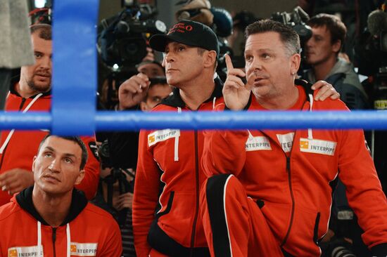 Boxing. Training of A.Povetkin and Vladimir Klitschko before fight