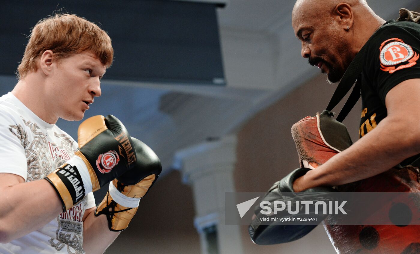 Boxing. Alexander Povetkin and Wladimir Klitschko training before fight