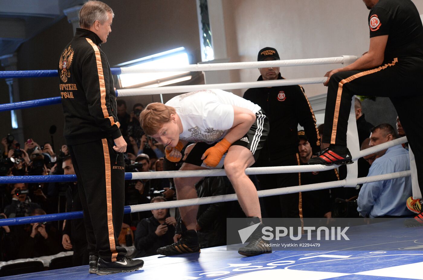 Boxing. Training of A.Povetkin and Vladimir Klitschko before fight