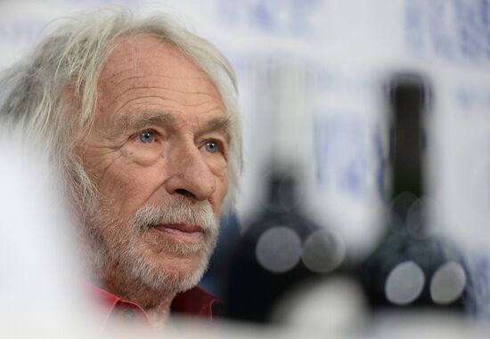 News conference with French actor Pierre Richard