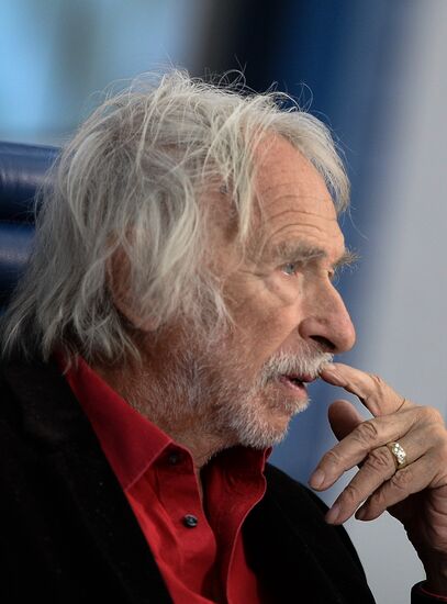 News conference with French actor Pierre Richard