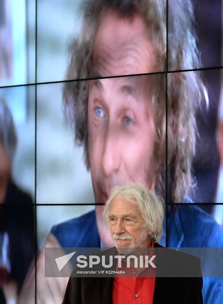 News conference with French actor Pierre Richard