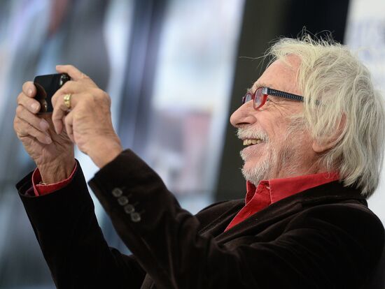 News conference with French actor Pierre Richard