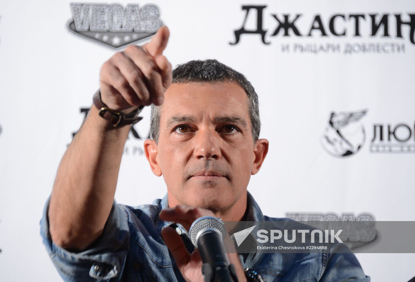 Ceremony of laying Antonio Banderas star of fame