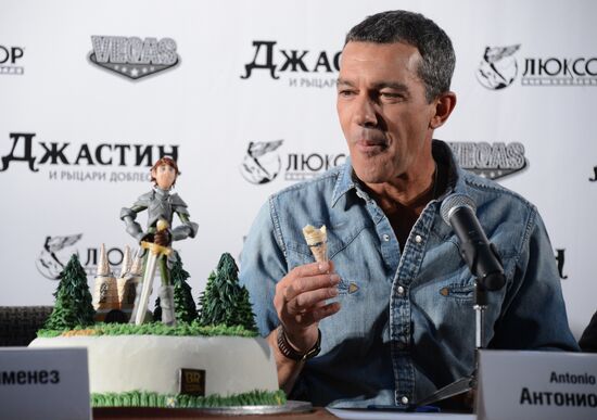 Ceremony of laying Antonio Banderas star of fame