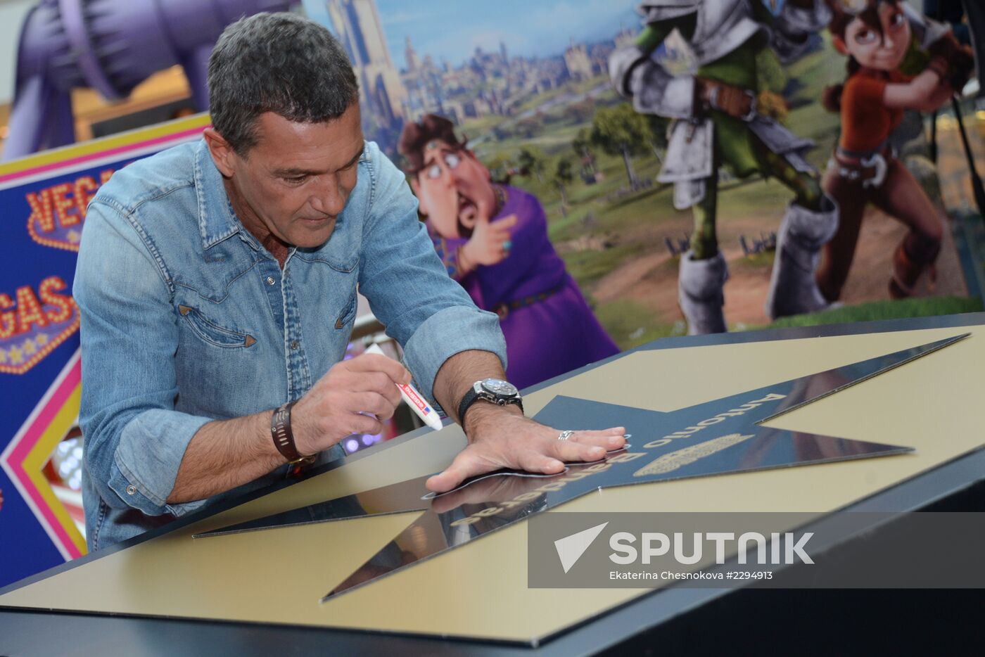 Ceremony of laying Antonio Banderas star of fame