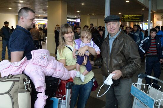Russian diplomats evacuated from Tripoli arrive at Domodedovo