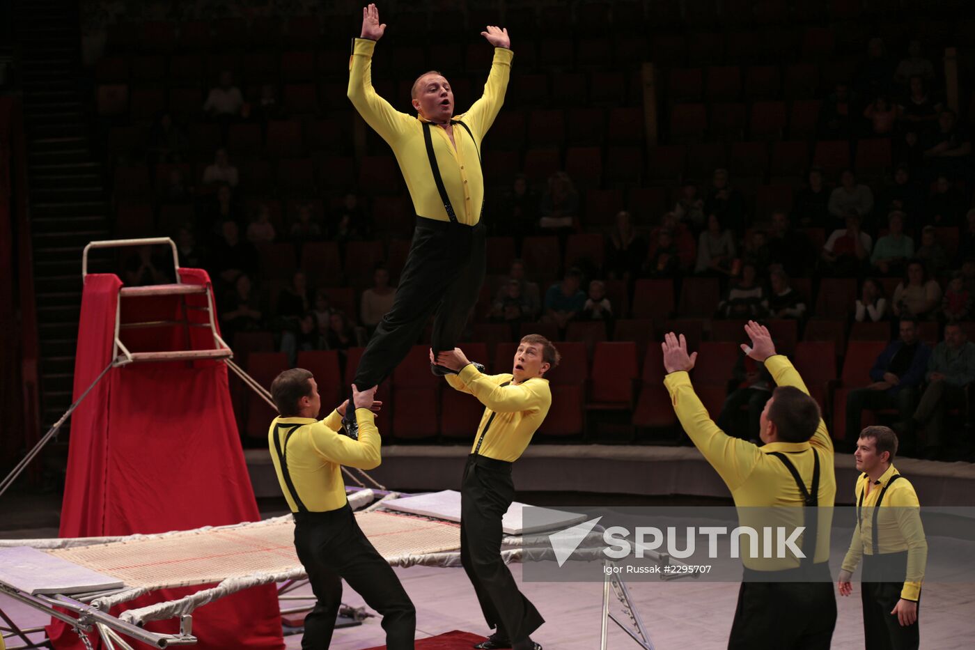 New program in Slava Polunin Circus