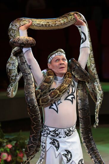 New program in Slava Polunin Circus