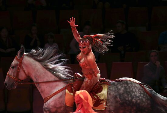New program in Slava Polunin Circus