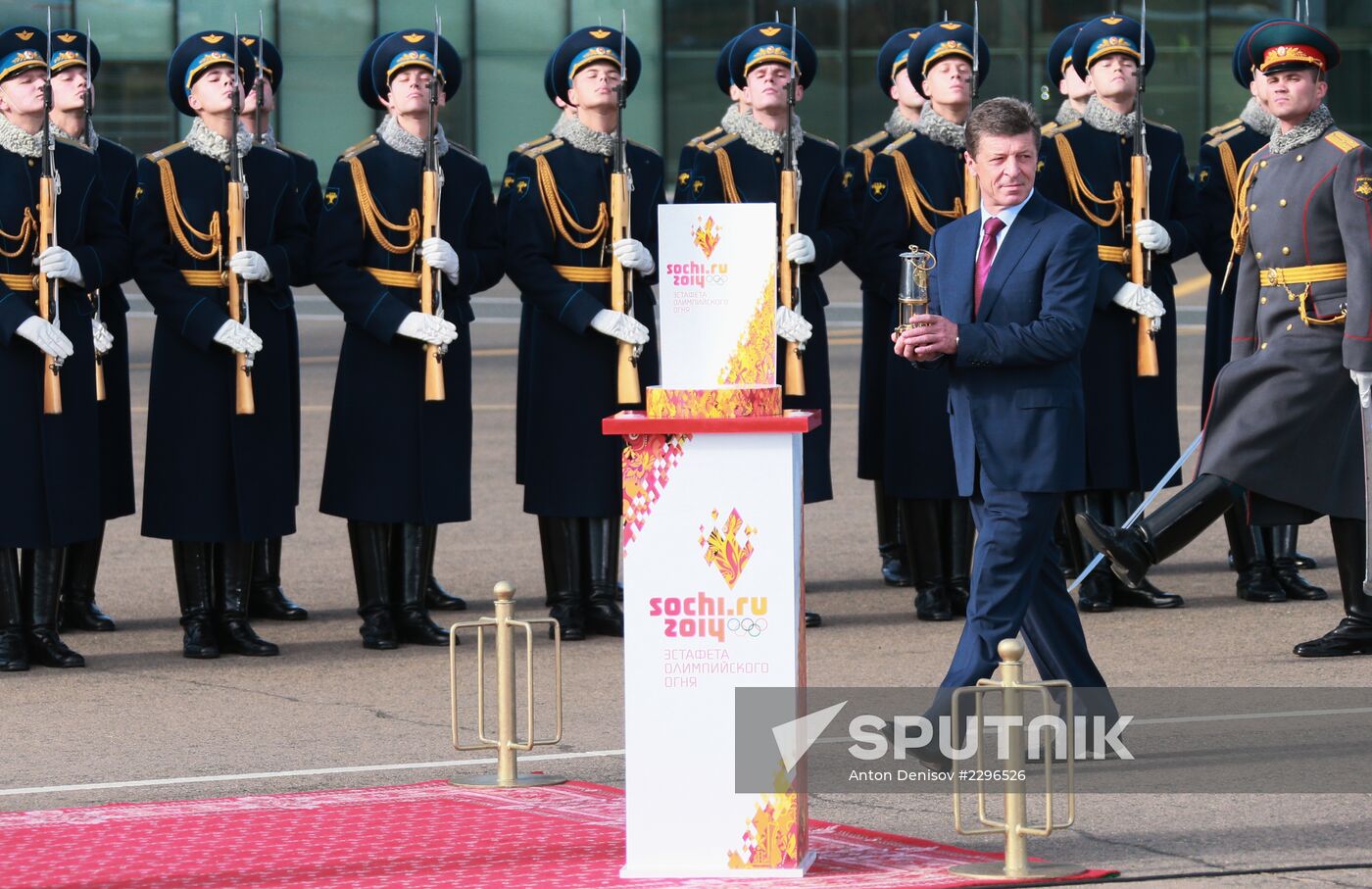Olympic flame greeting ceremony in Moscow