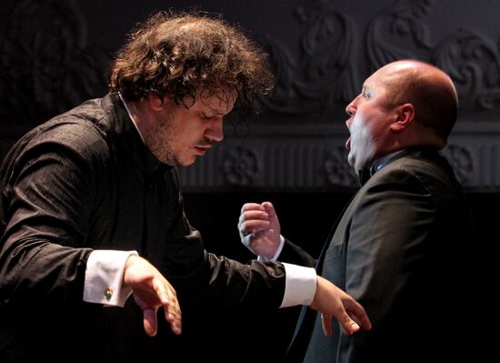 Symphony orchestra of Primorye Theater of Opera and Ballet gives first concert