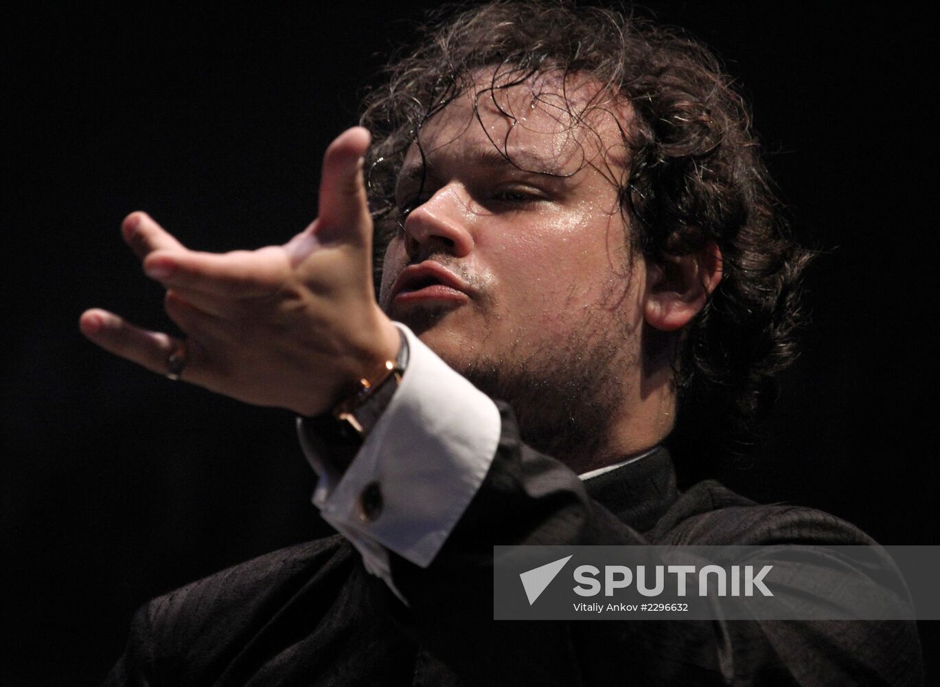 Symphony orchestra of Primorye Theater of Opera and Ballet gives first concert