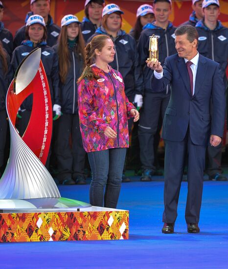Start of Sochi 2014 Olympic torch relay