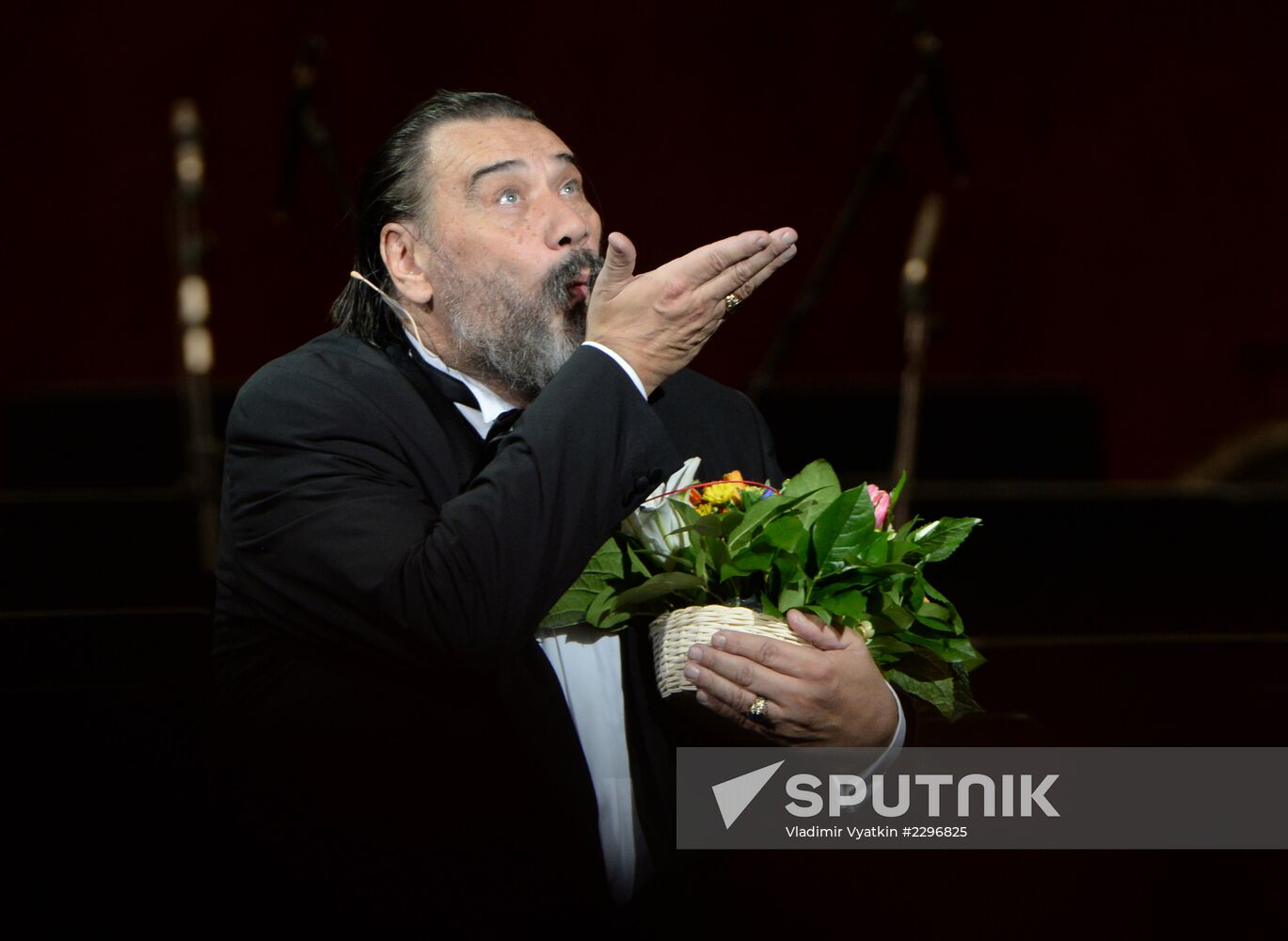 Vladimir Matorin gives anniversary concert