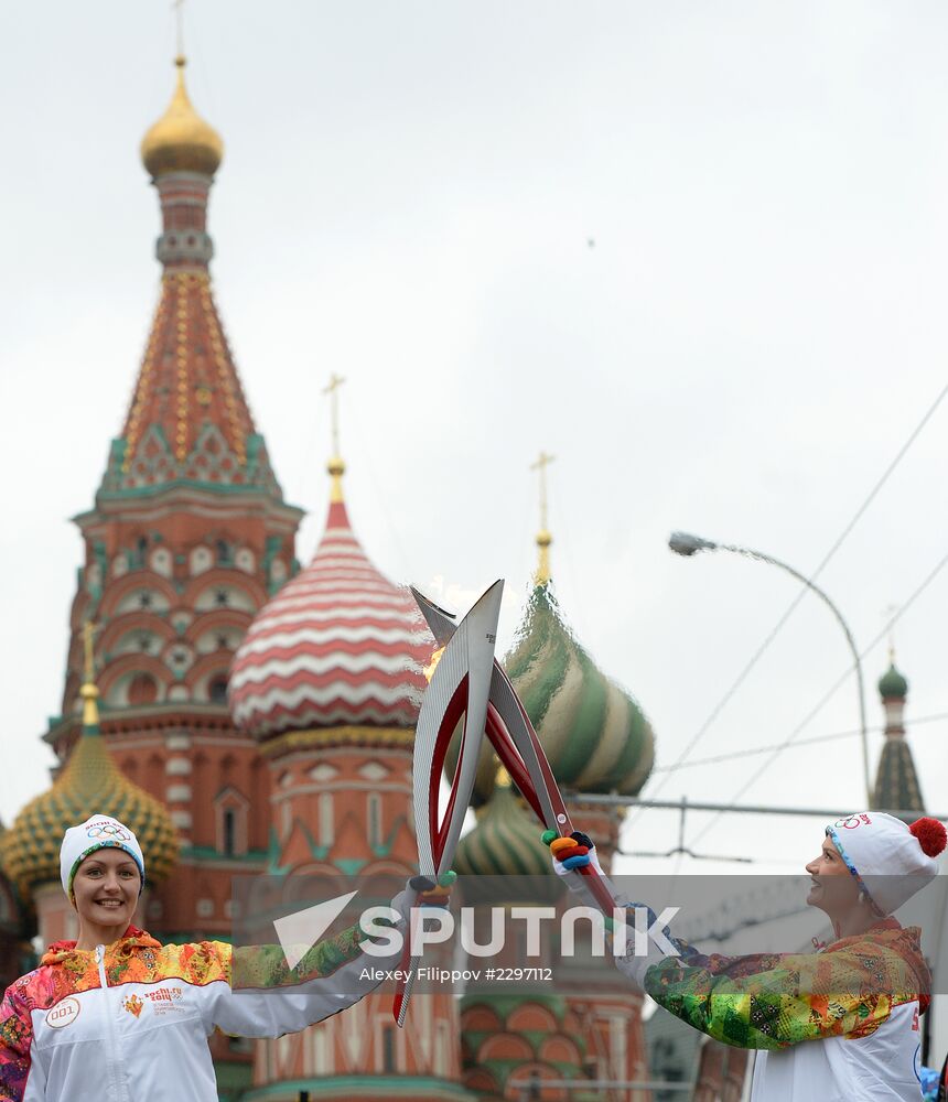 Olympics torch relay. Moscow. Day One