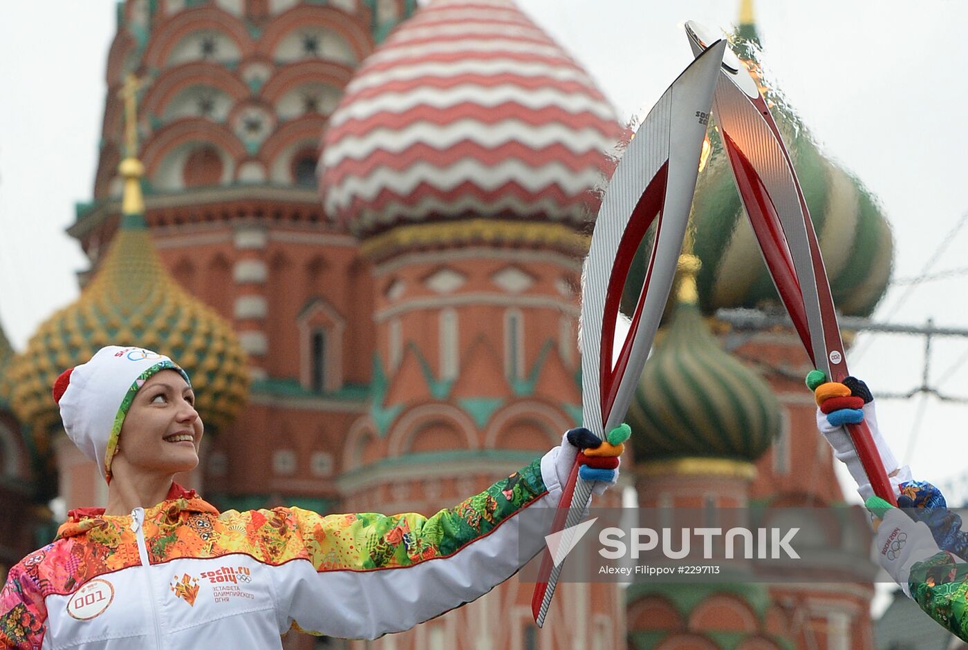 Olympics torch relay. Moscow. Day One