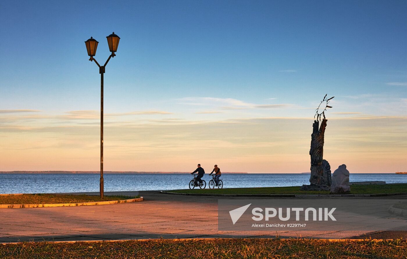 Russia's Cities. Petrozadovsk