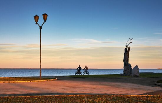 Russia's Cities. Petrozadovsk