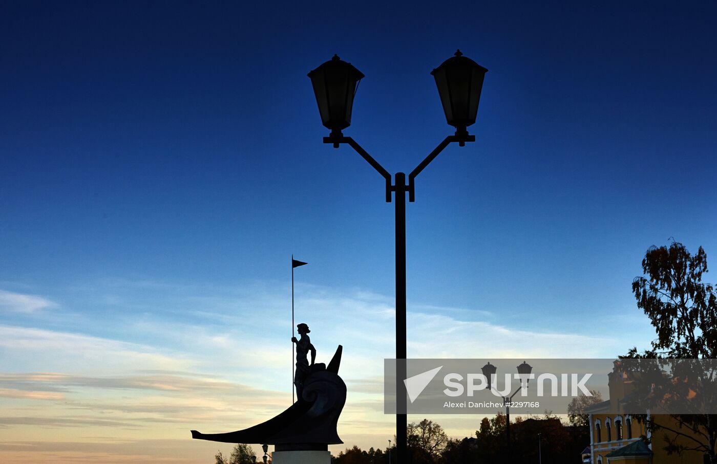 Russia's Cities. Petrozadovsk
