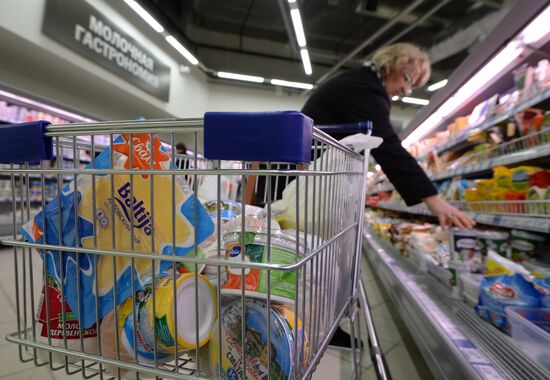 Russia suspends imports of Lithuanian dairy products