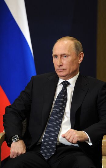 Vladimir Putin participates in APEC summit