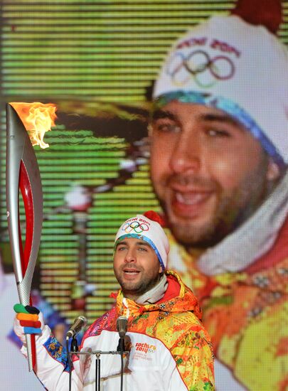 Olympics torch relay. Moscow. Day One