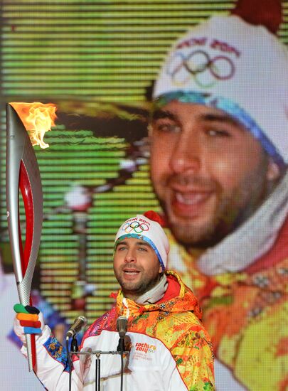 Olympics torch relay. Moscow. Day One