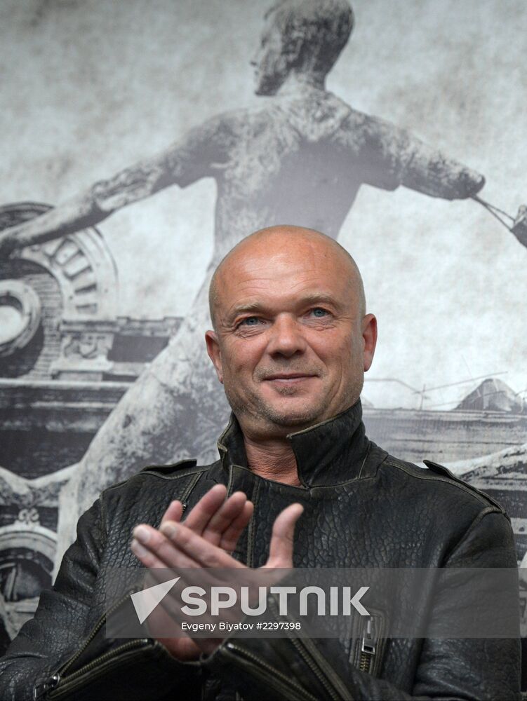 Presentation of Fyodor Bondarchuk's photography project "Stalingrad"