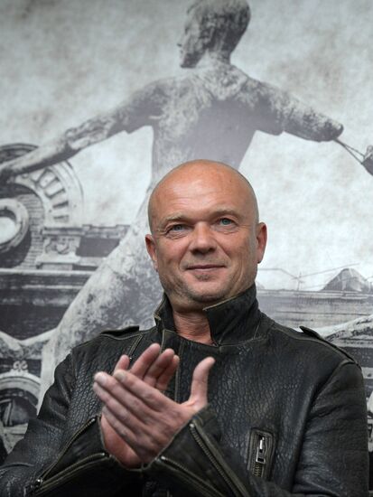 Presentation of Fyodor Bondarchuk's photography project "Stalingrad"