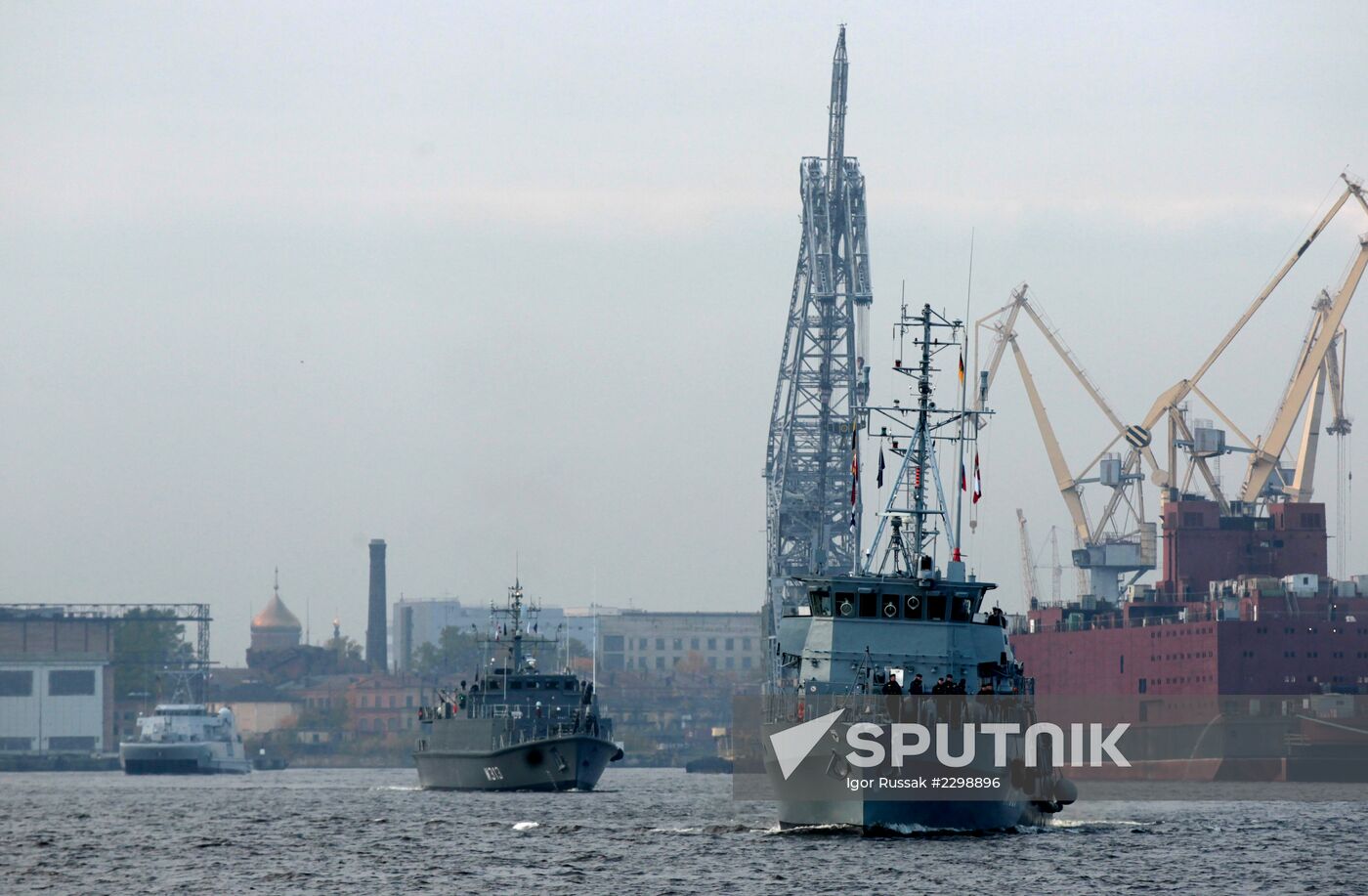 NATO permanent mine and trawling ships arrive in St. Petersburg