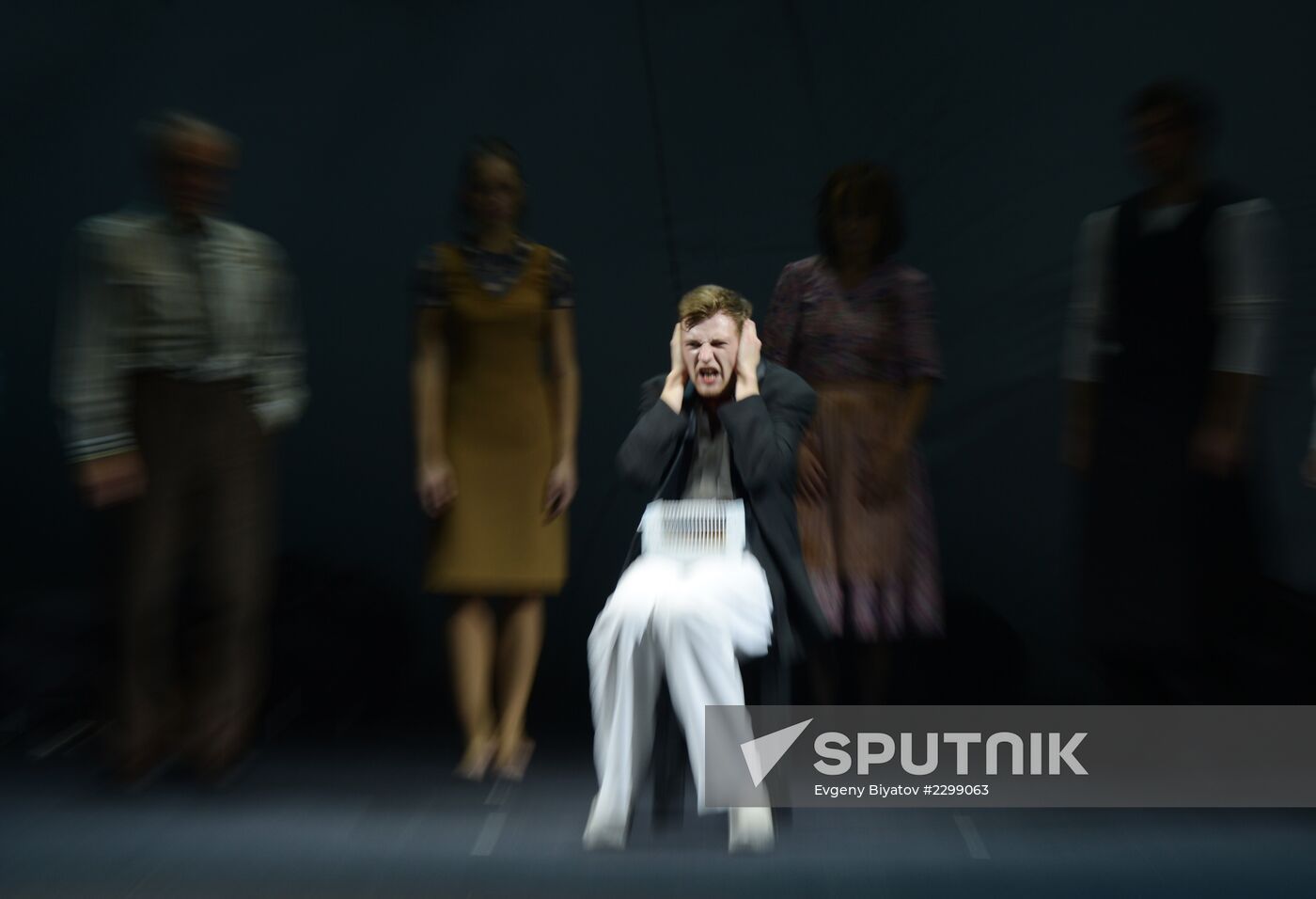 Play Flowers For Algernon