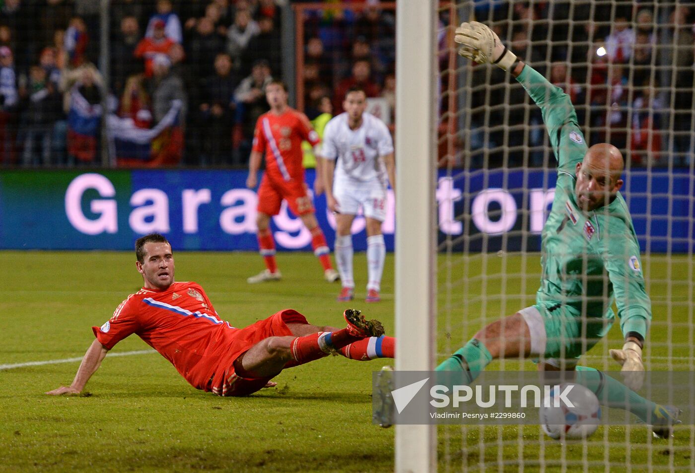 Football. 2014 World Cup Qualifier. Luxembourg vs. Russia